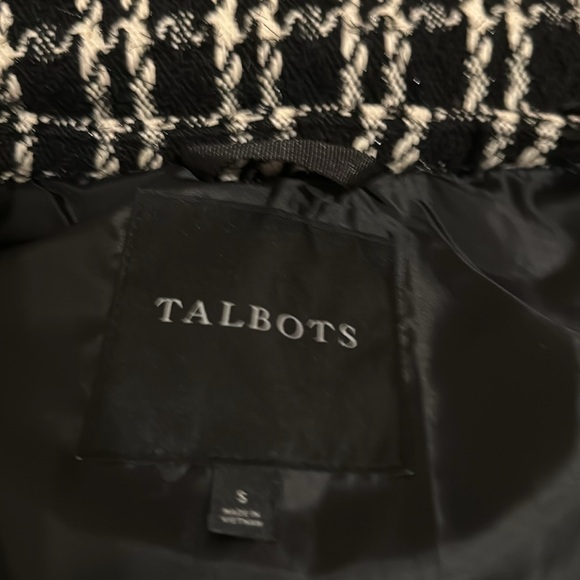 Talbots black white plaid down vest size small heavyweight, stylish and warm. - Picture 4 of 4